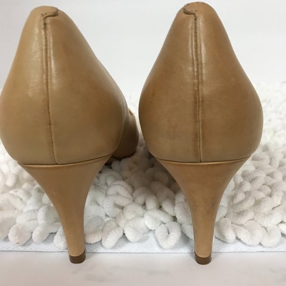 Cole Haan Pumps w/Nike Air Technology Nude… - Picture 3 of 11